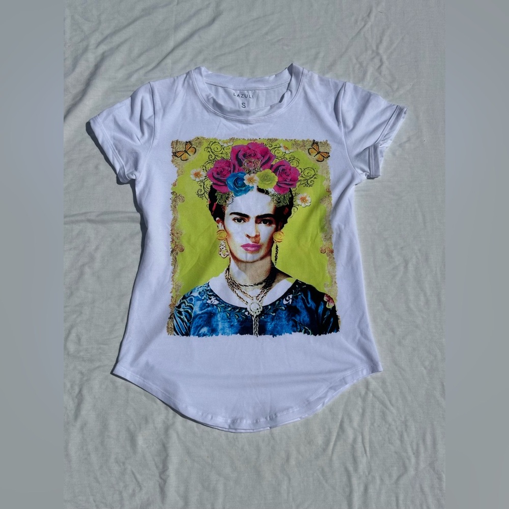 NWOT lázuli shirt 💐